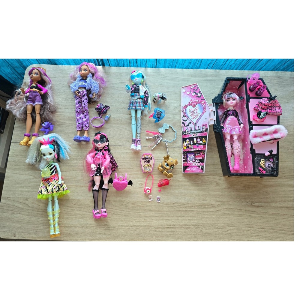 Monster High Doll Lot Bundle Draculaura Frankie Clawdeen